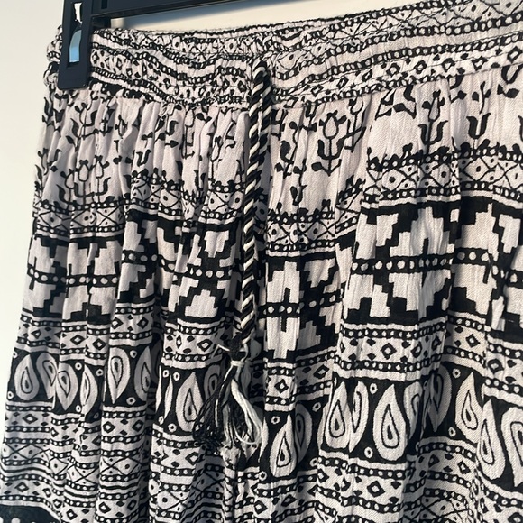 Flowy pants - Picture 3 of 3